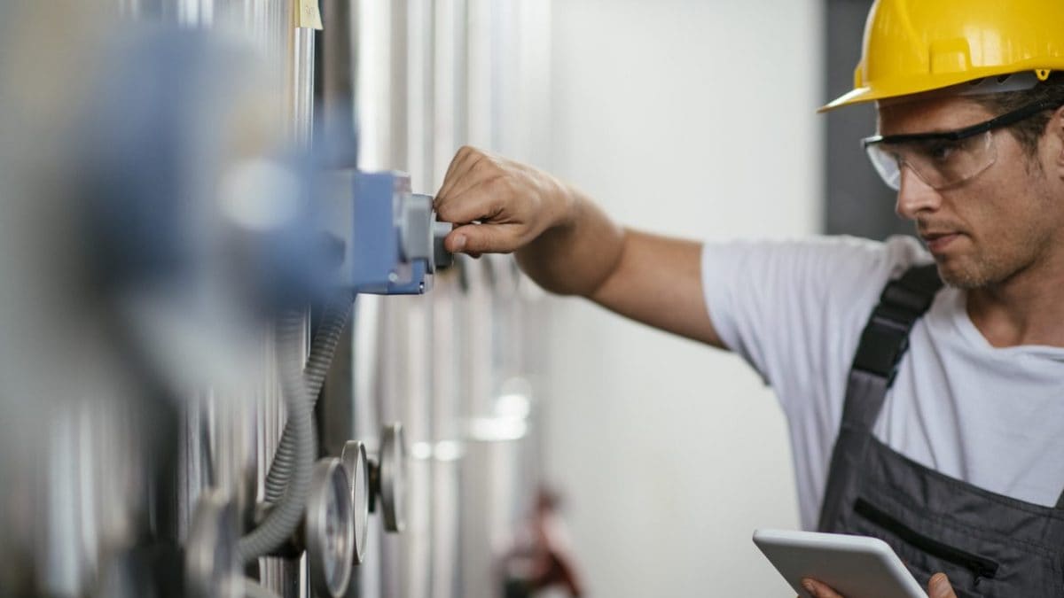 CCNL Gas e acqua livelli retributivi, mansioni e classificazione del personale