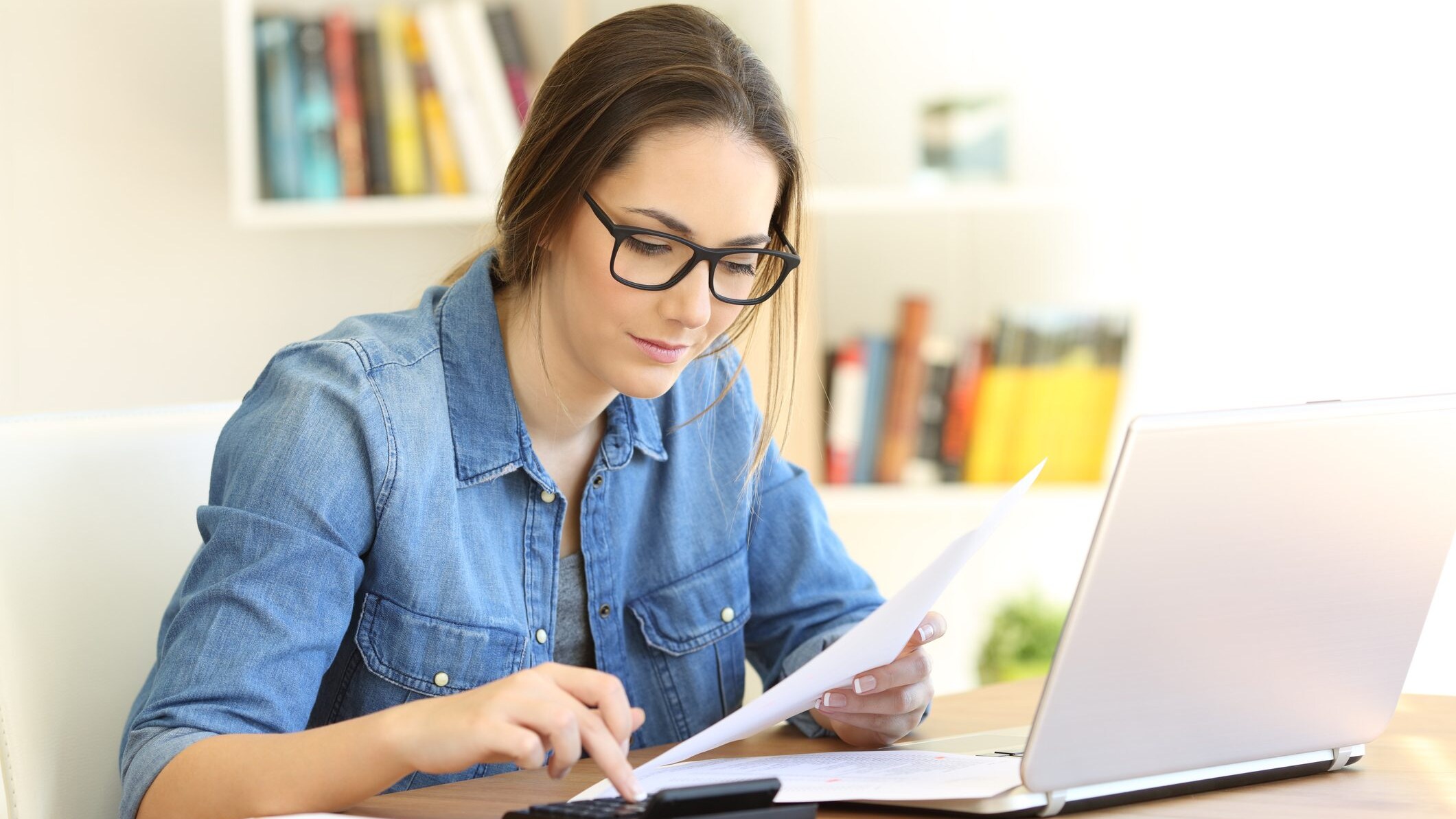Scatti di anzianita in busta paga quando spettano e come si calcolano
