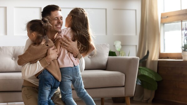 Bonus genitori separati e divorziati da 800 euro: come funziona, come fare domanda e quali sono i requisiti