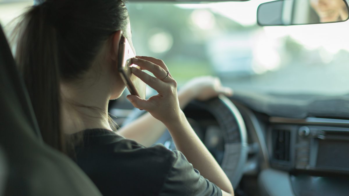 Gps in auto per spiare il coniuge è reato?