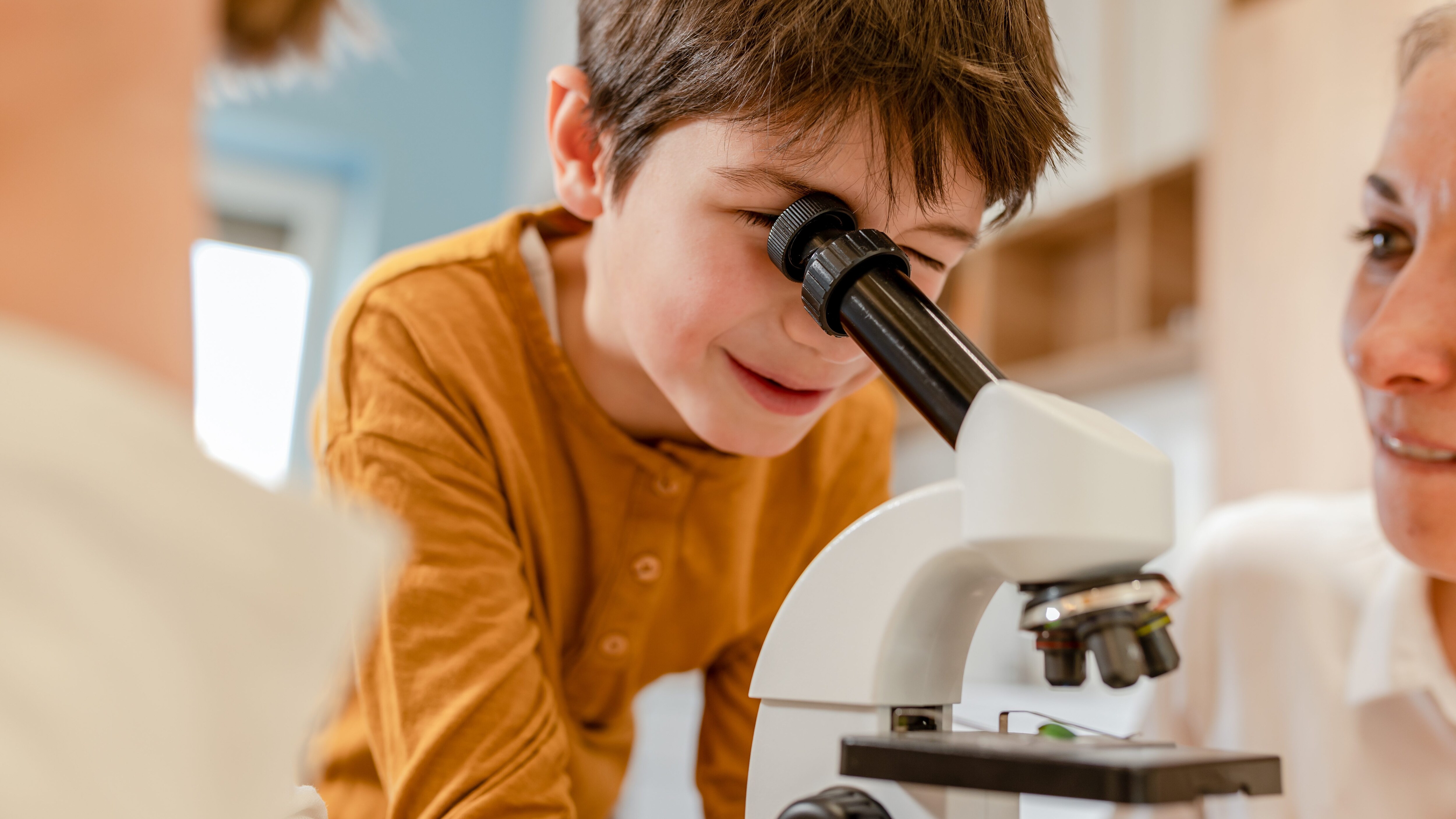 Scuole aperte in estate: cosa prevede il Piano Estate del Ministero dell’Istruzione del Merito