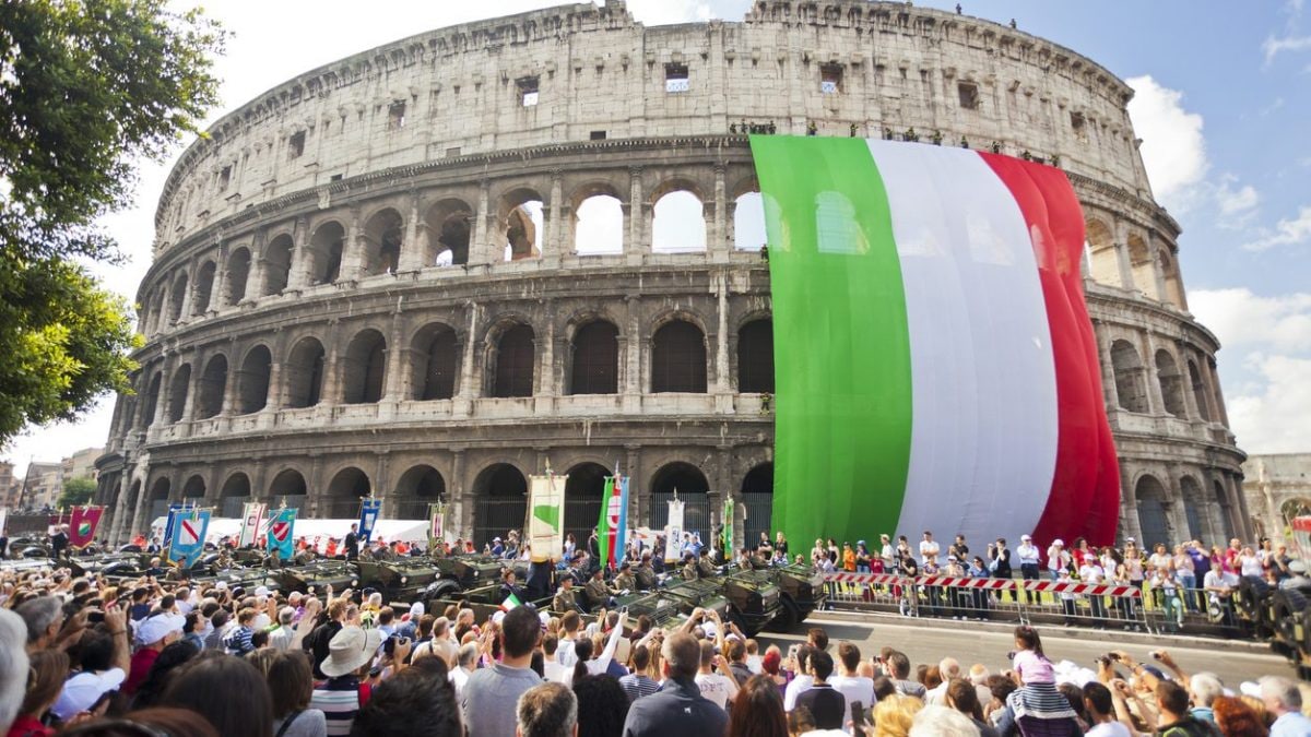 Festivita 2 giugno 2024 in busta paga spetta una giornata pagata in piu