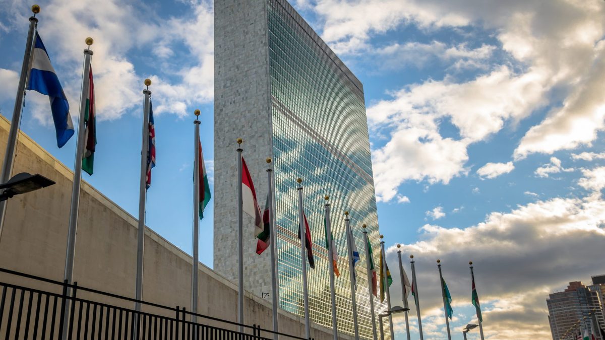 Cosa significa riconoscere uno Stato o un governo a livello internazionale