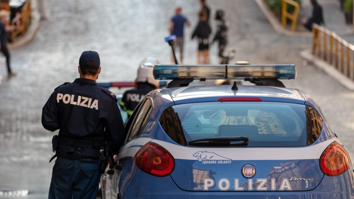 Concorso Polizia di Stato, 1306 allievi agenti: bando, requisiti e cosa studiare