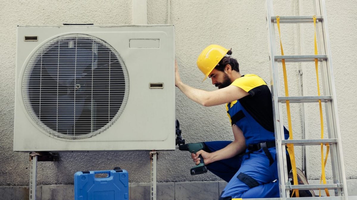 Condizionatore nel cortile comune, serve l'autorizzazione dell'assemblea?