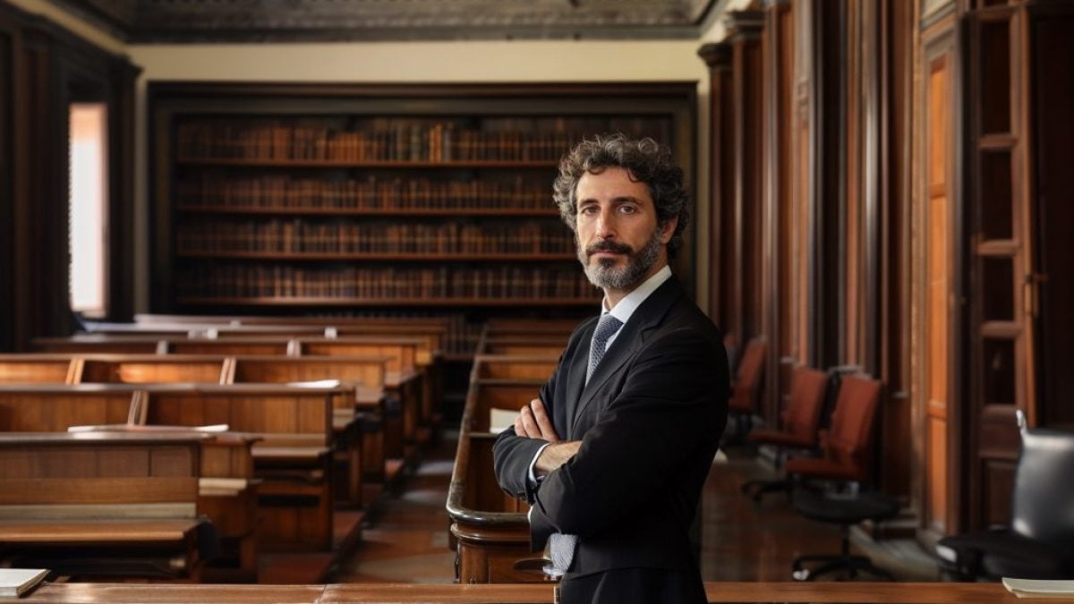 Un avvocato può difendersi da solo in tribunale?