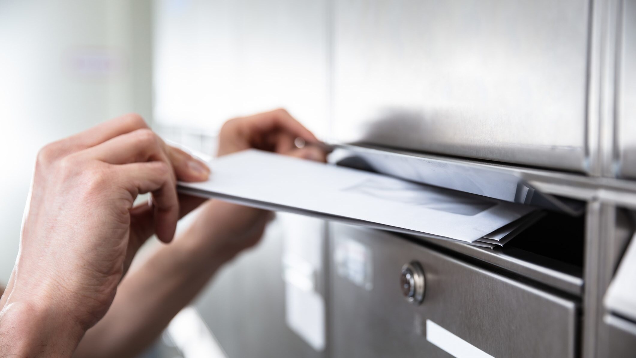 Riunione di condominio convocata con avviso nella posta, le delibere sono annullabili: ecco perchè