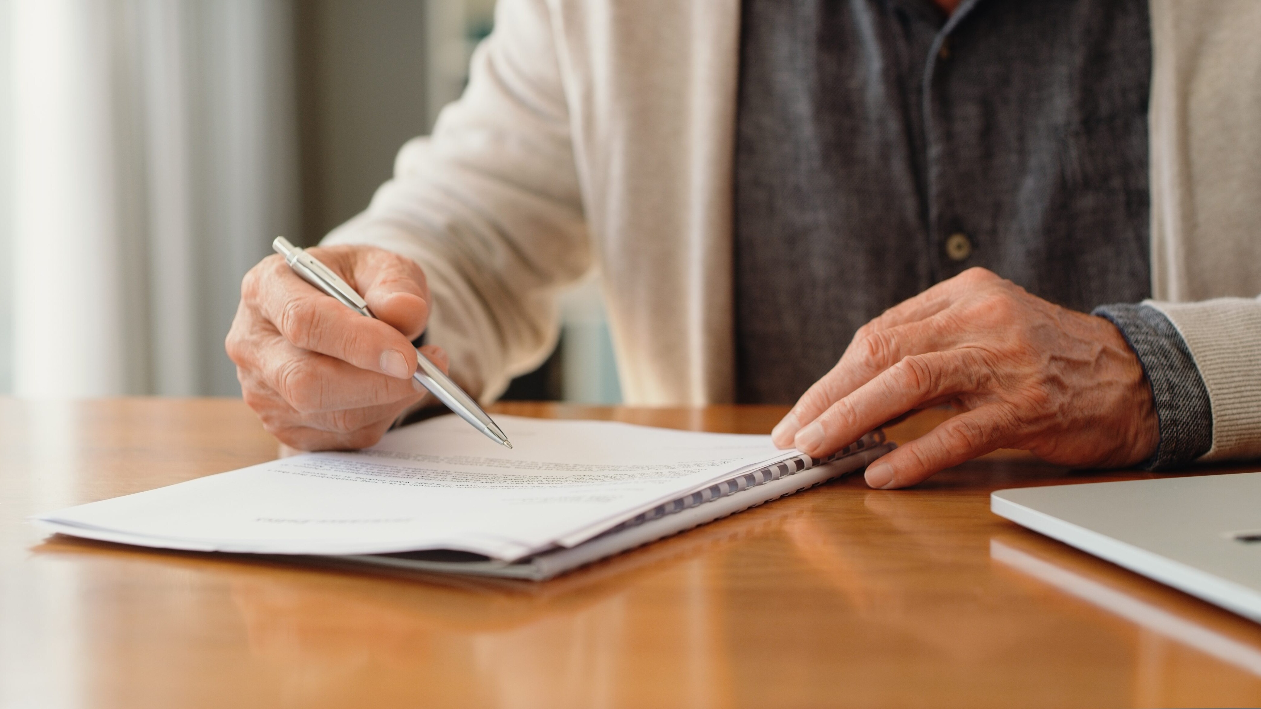 Dichiarazione di successione: cosa succede se non si fa, chi deve provvedere ed entro quanto tempo