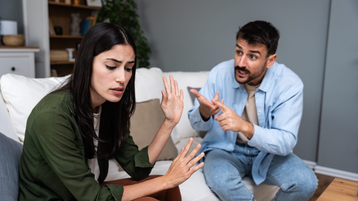 Mentire al partner sulla propria vita: l’ex bugiardo è condannato alla separazione con addebito
