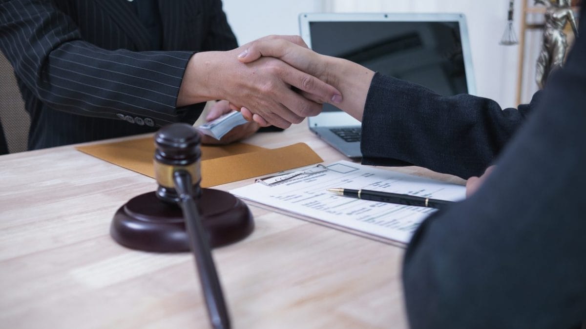 Quando ci si può difendere da soli senza l’avvocato