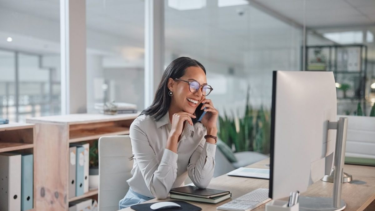 Segretaria cosa fa, quanto guadagna, stipendio netto