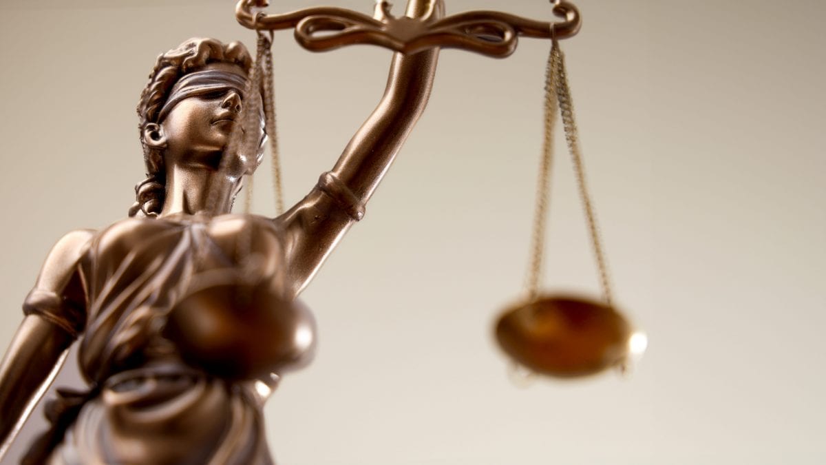 Rinuncia all’eredità: cosa si intende, come funziona e le conseguenze