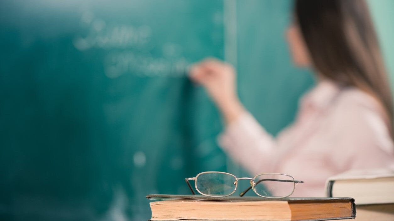 Scuola 2024/25, pubblicati gli avvisi per le supplenze: ecco la lista degli interpelli aperti in tutta Italia